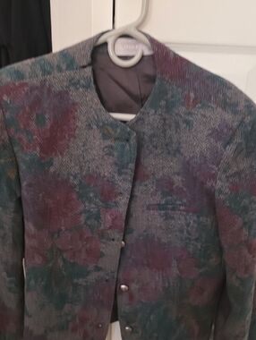 Evan Picone Floral Jacquard Collarless Jacket in Teal and Plum